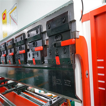 Configuration standard 60T Hydraul presse plieuse électrique extrémité bombée machine à brider à vendre presse frein bouchon doigt