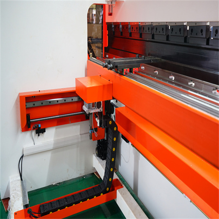 Advances Technology Presse plieuse CNC professionnelle automatique hydraulique 8 axes avec configuration élevée