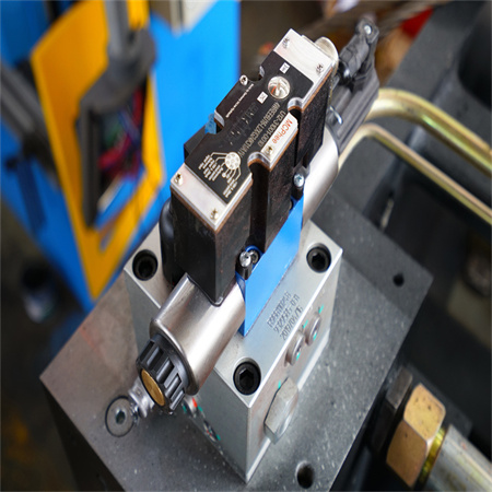Machines de fabrication de tôles d'aluminium Presse-freins Mini main Machine à cintrer les tôles d'acier Sdmt Presse-plieuse