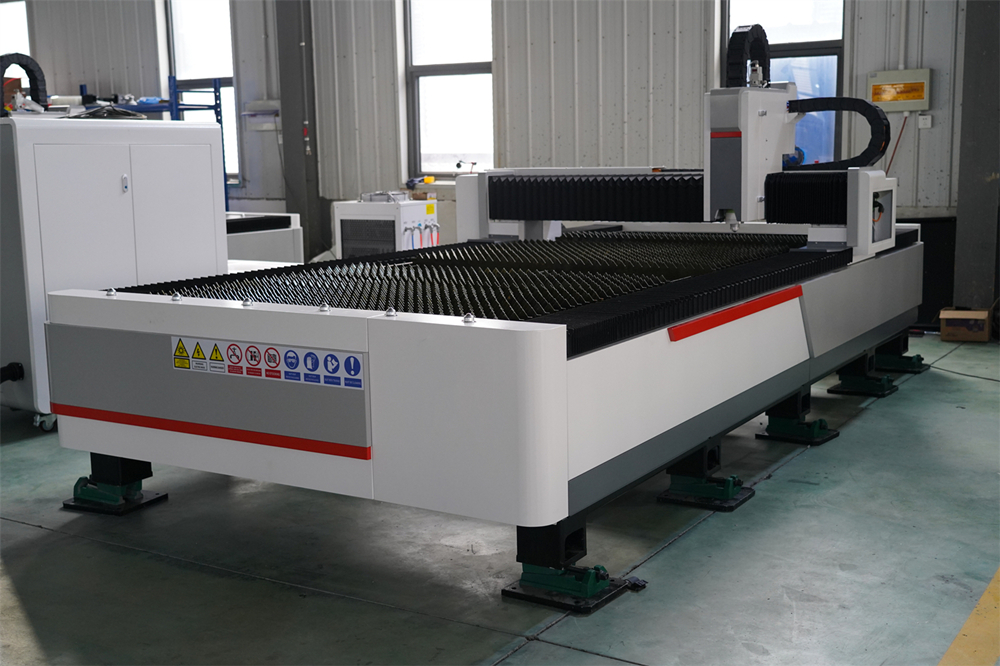 Machine de découpe laser à fibre CNC en acier inoxydable 3015 4kw 1kw 2kw 3kw