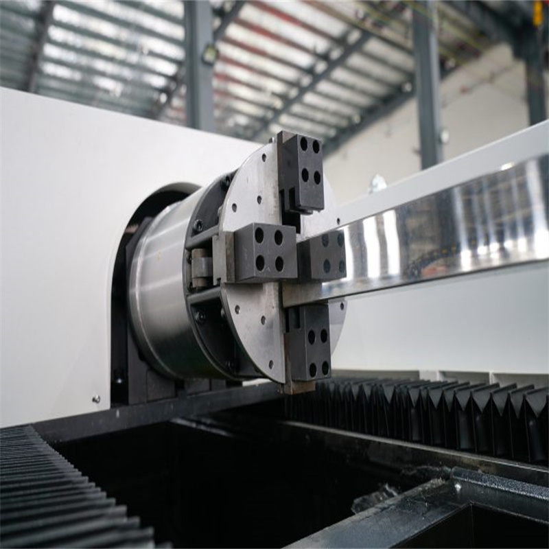 Prix de la machine de découpe laser à fibre 3kw bon marché de haute qualité en Chine