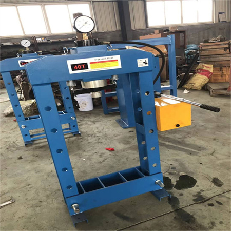 Presse hydraulique à quatre colonnes de fabrication professionnelle en Chine