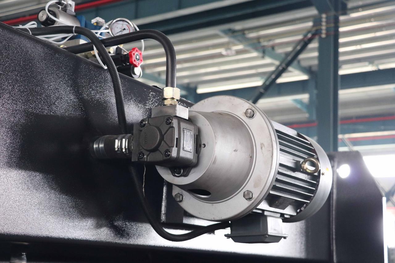 Presse plieuse hydraulique CNC Machine plieuse Servo presse plieuse électrique 40T
