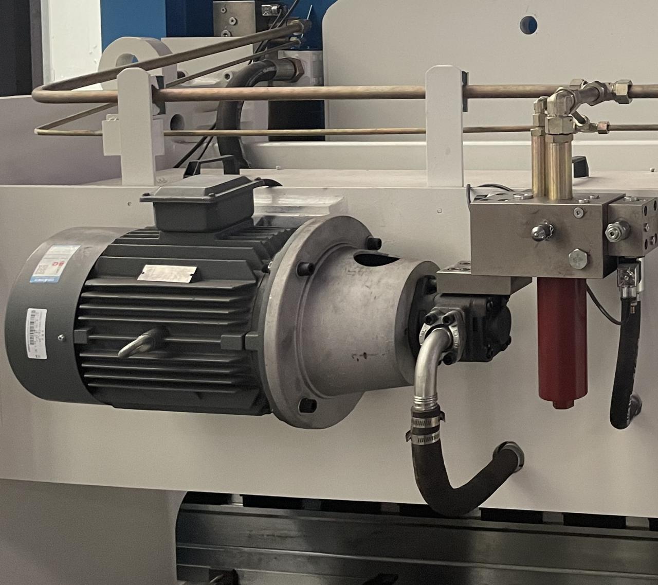 Machine hydraulique de presse plieuse de haute qualité de 3m 100 tonnes pour le recourbement de tôle