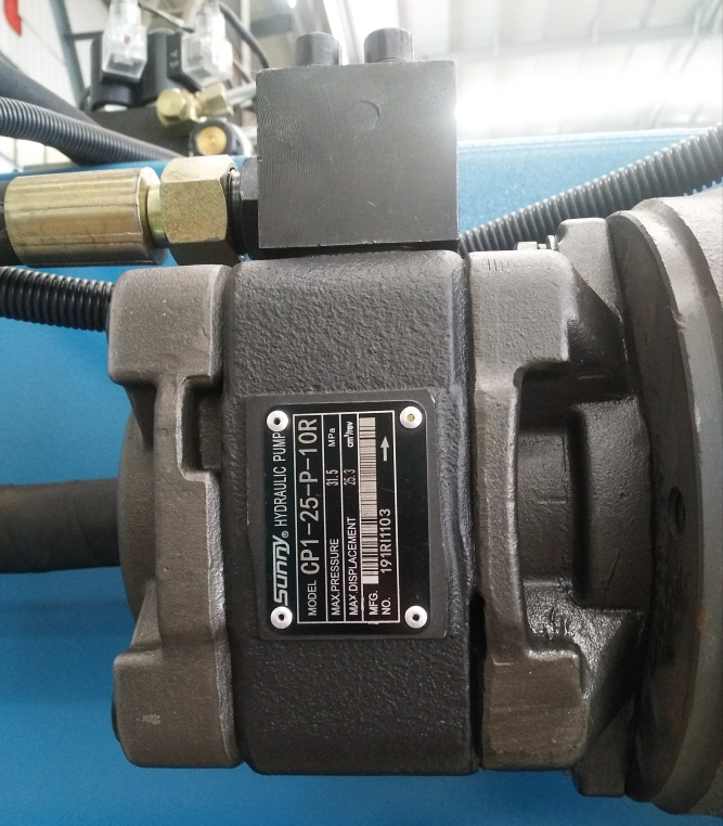 Wc67k CNC presse plieuse hydraulique machine à cintrer presse plieuse